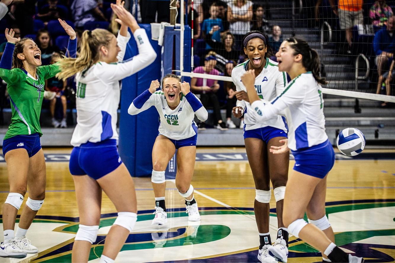 Volleyball clinches ASUN championship and heads to first NCAA