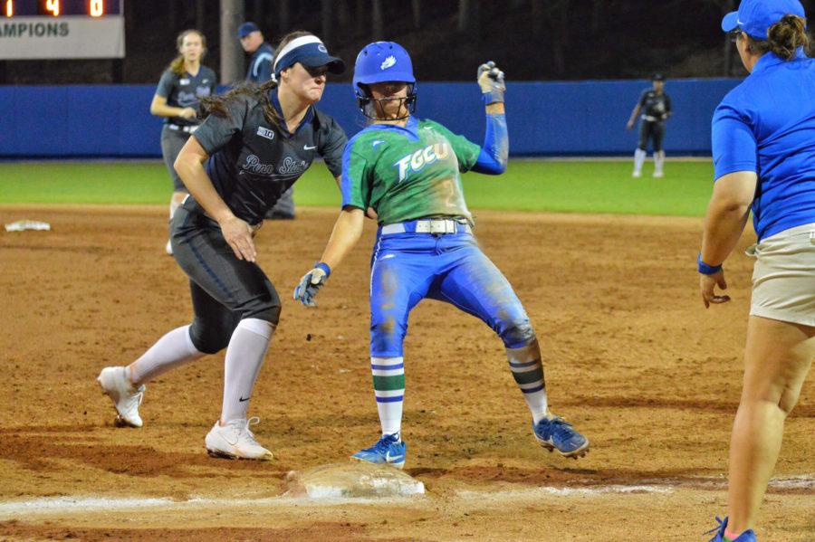 Softball remains undefeated in day two of Kickoff Classic
