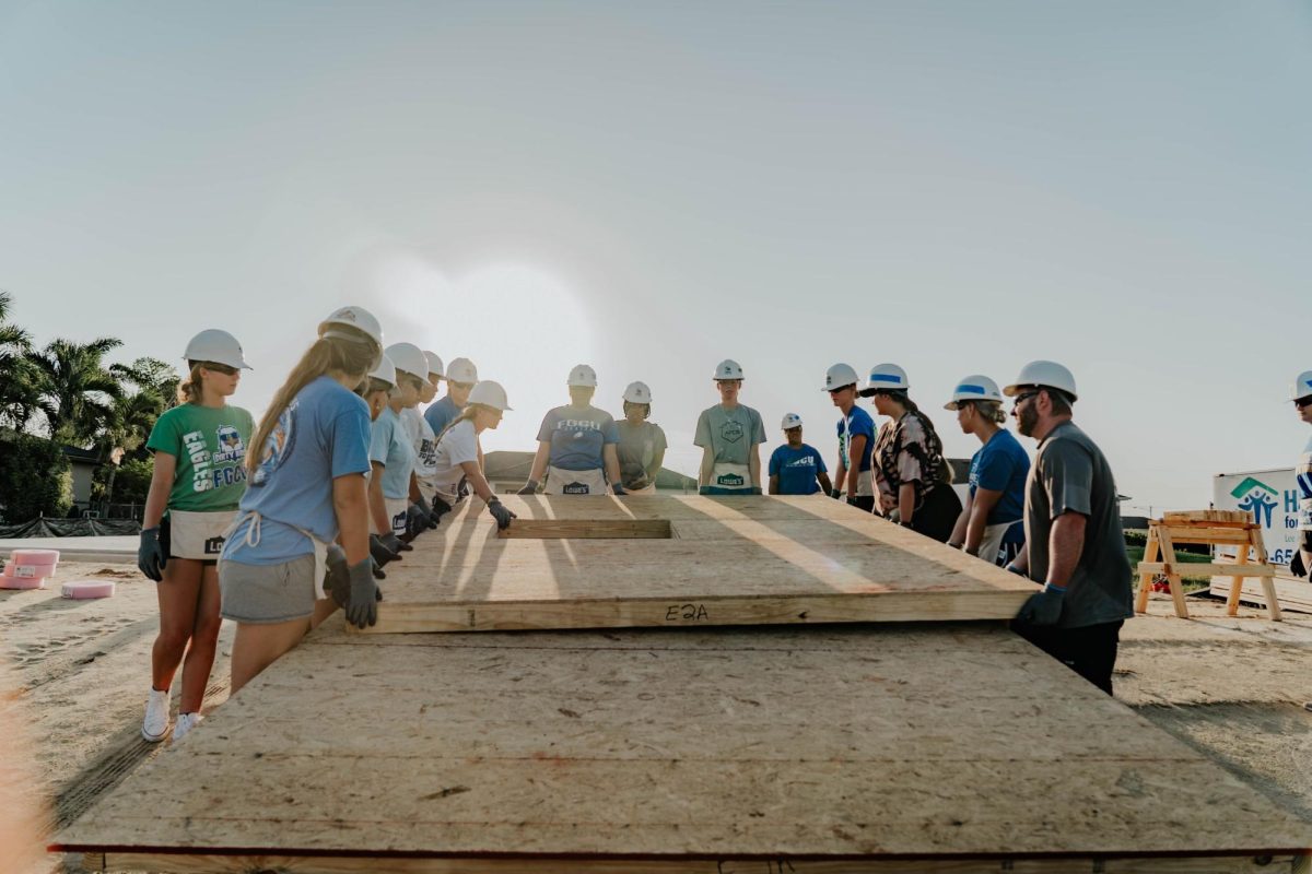 FGCU+Softball+Teams+Joins+Habitat+for+Humanity+on+Women%E2%80%99s+Equality+Day