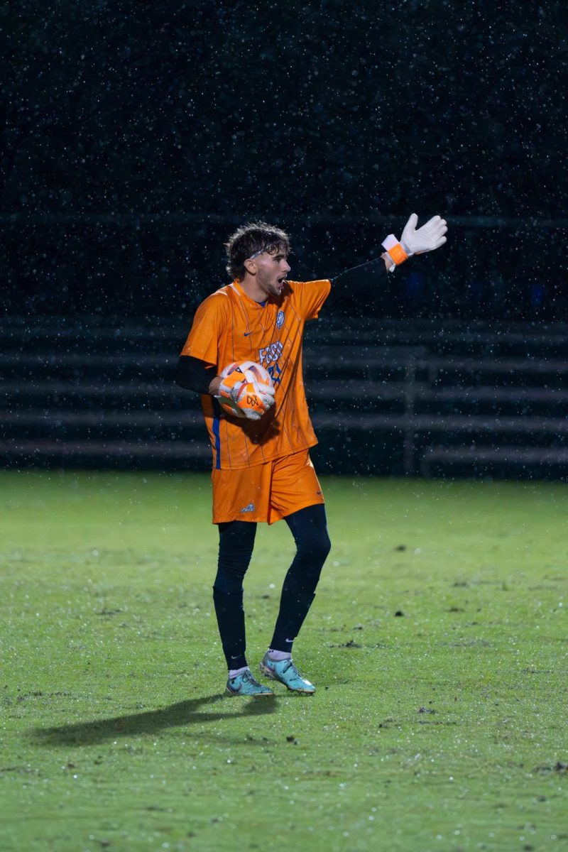 Men’s Soccer Falters Against Owls In Last Non-Conference Game