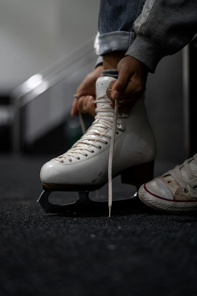 FGCU's Ice Skating Club Promotes Learning a New Skill