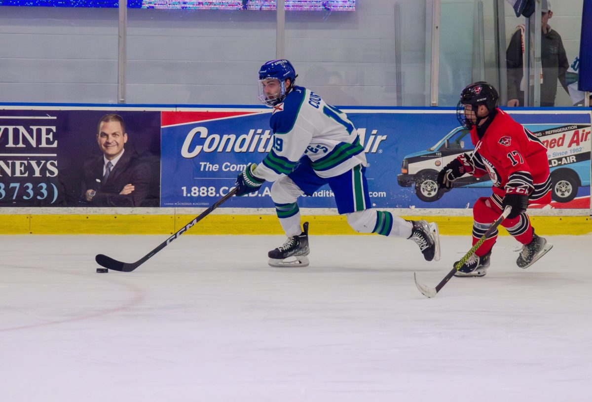 FGCU Hockey Dominates Davenport University to Open New Year